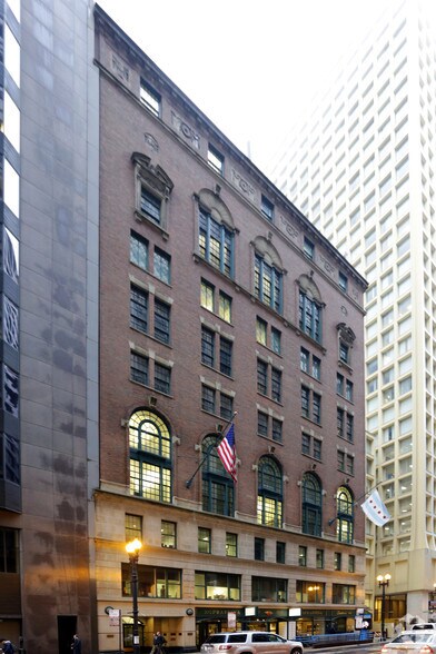 More Photos Of 10 N Dearborn St, Chicago Office For Lease