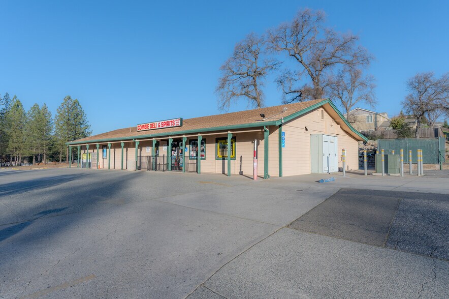 More Photos Of 10556-10612 Combie Rd, Auburn Medical For Sale