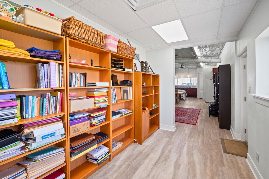 More Photos Of 5519 W Arcola Airport, Arcola Airplane Hangar For Sale