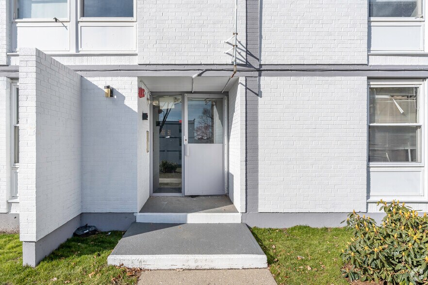 More Photos Of 100 Park Pl, Pawtucket Multifamily For Sale