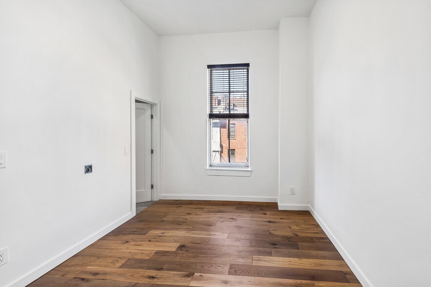 More Photos Of 1935 Spruce St, Philadelphia Apartments For Sale