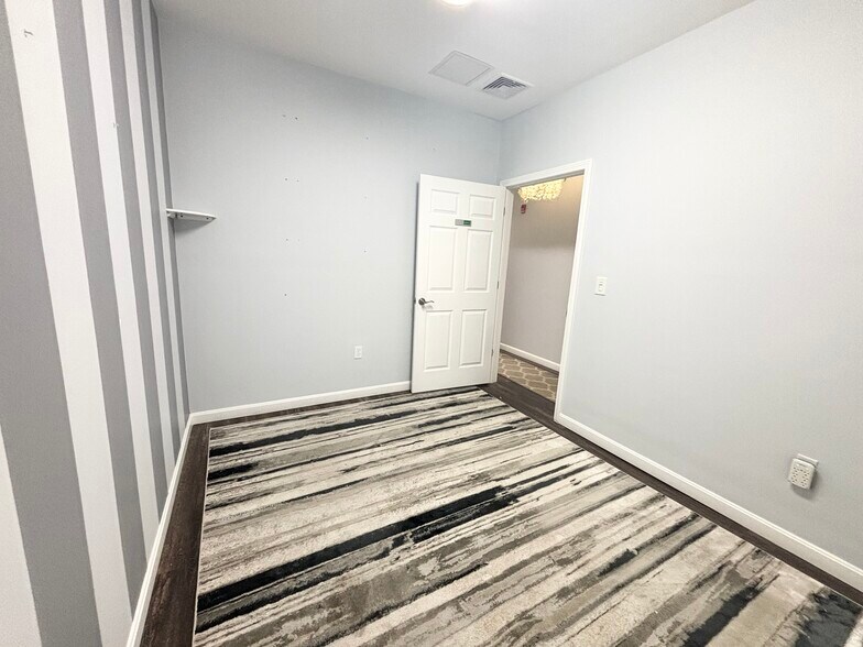 More Photos Of 130-138 Pleasant St, Malden Apartments For Lease
