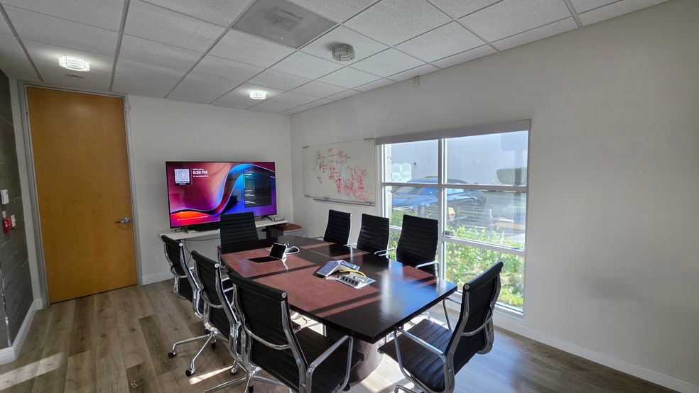 More Photos Of 900 E Campbell Ave, Campbell Office For Lease