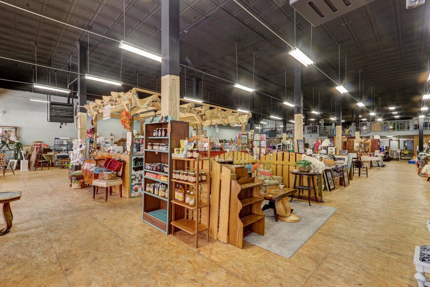 More Photos Of 227-229 S Scales St, Reidsville Storefront Retail Residential For Sale