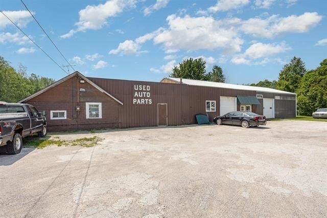 More Photos Of 3318 Old Kawkawlin Rd, Bay City Auto Repair For Sale