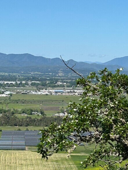 More Photos Of 5908 Foothill Rd, Central Point Land For Sale