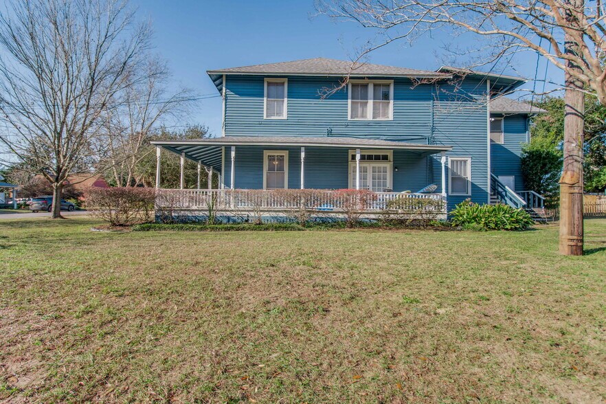 More Photos Of 1224 E Strong St, Pensacola Apartments For Sale