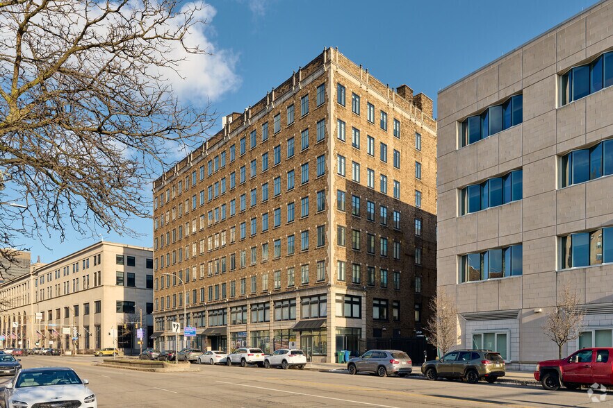 More Photos Of 65 W Broad St, Rochester Apartments For Lease