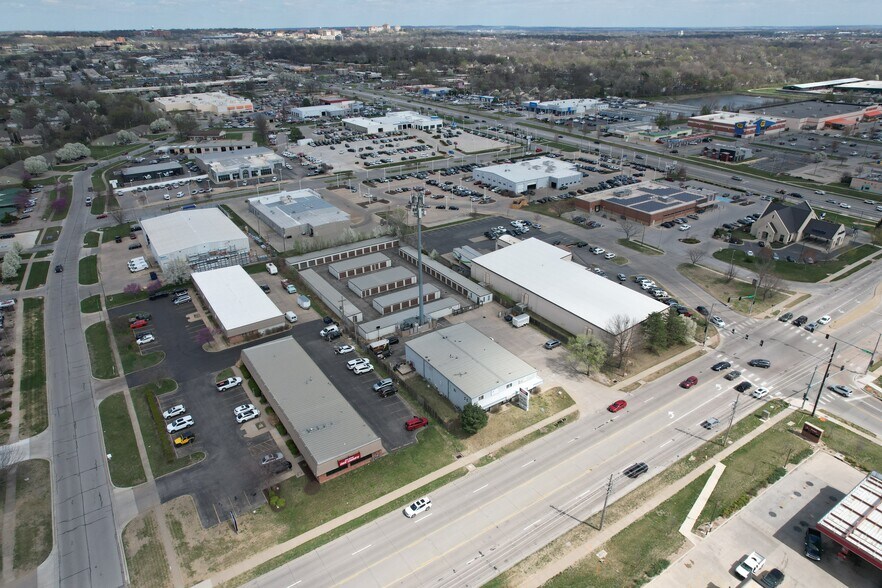 More Photos Of 2300 W 31st St, Lawrence Self Storage For Sale