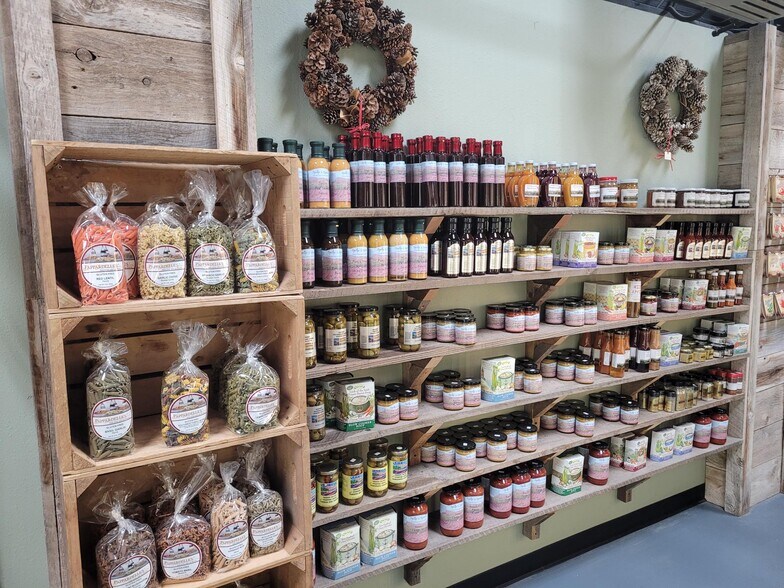 More Photos Of 3669 G Rd, Palisade Freestanding For Sale