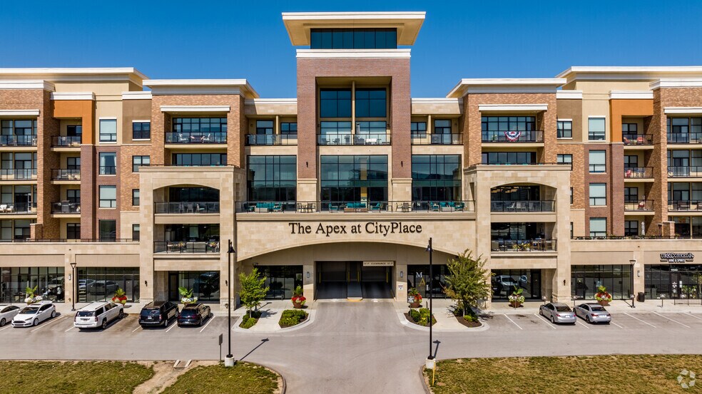 More Photos Of 10401 College Blvd, Overland Park Apartments For Lease