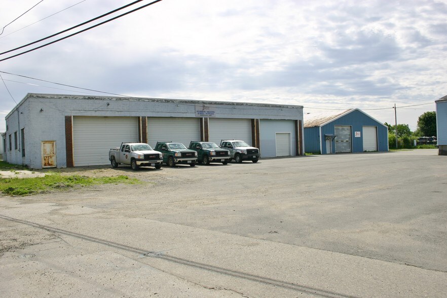 More Photos Of 65 Tillson Ave, Rockland Warehouse For Sale