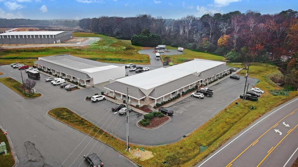 More Photos Of 1990 Woodridge Park Rd, Greenville Research And Development For Lease