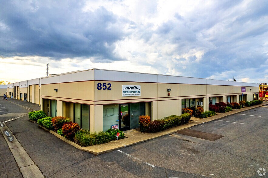 More Photos Of 852 Northport Dr, West Sacramento Warehouse For Lease
