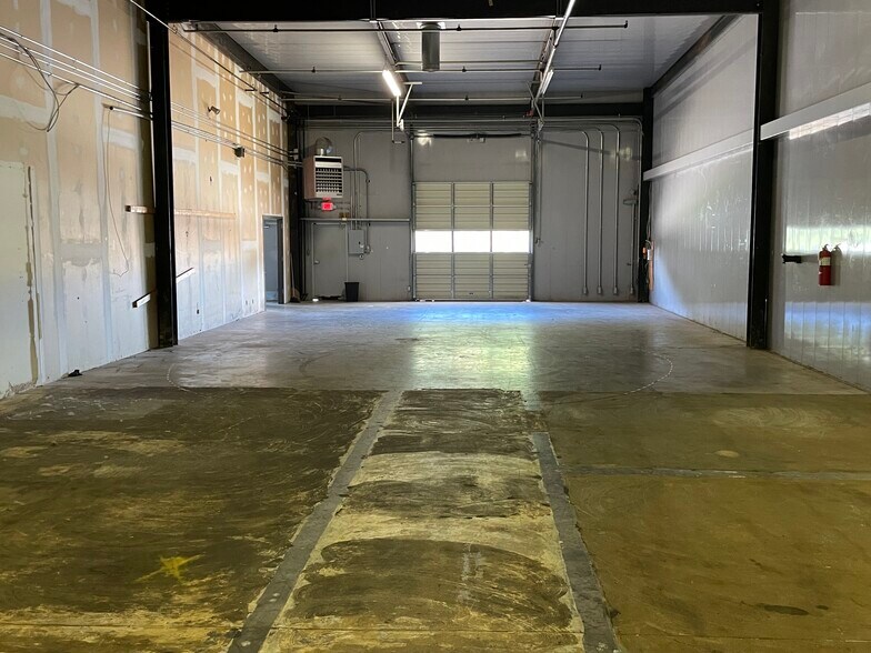 More Photos Of 1479 Parker Rd SE, Conyers Warehouse For Lease