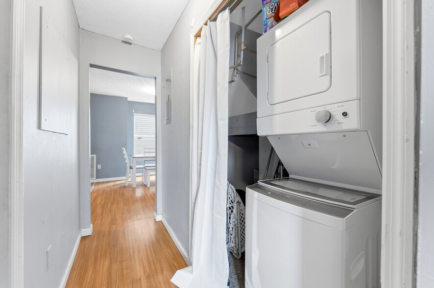 More Photos Of 409 McLane Avenue, Morgantown Apartments For Sale