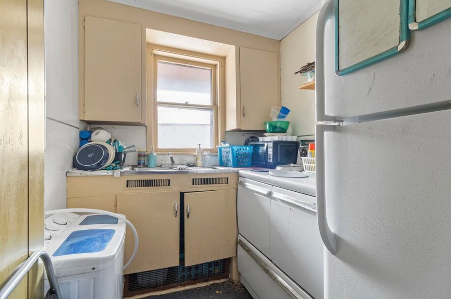 More Photos Of 13 Hodskin St, Canton Apartments For Sale