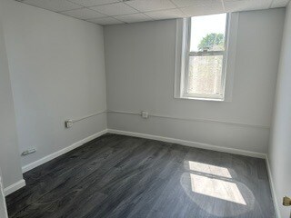 More Photos Of 248 Union St, Lodi Storefront Retail Residential For Lease