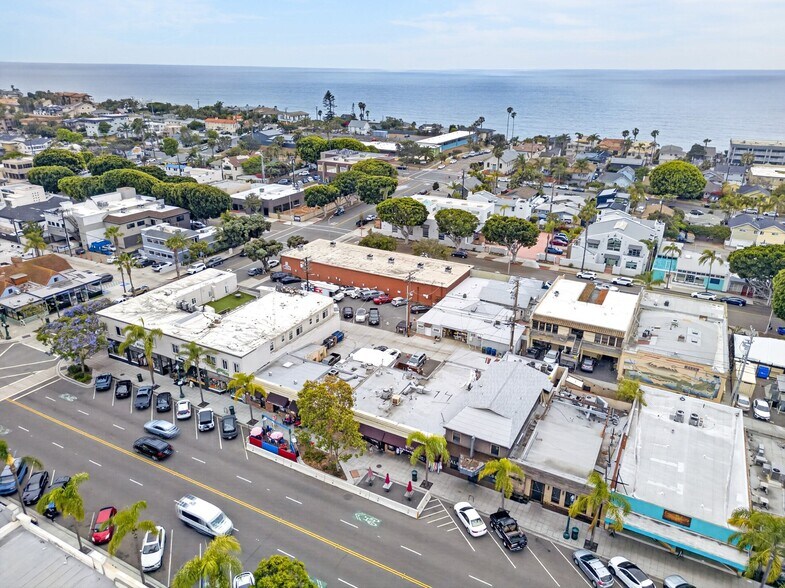 More Photos Of 571-577 2nd St, Encinitas Storefront For Sale