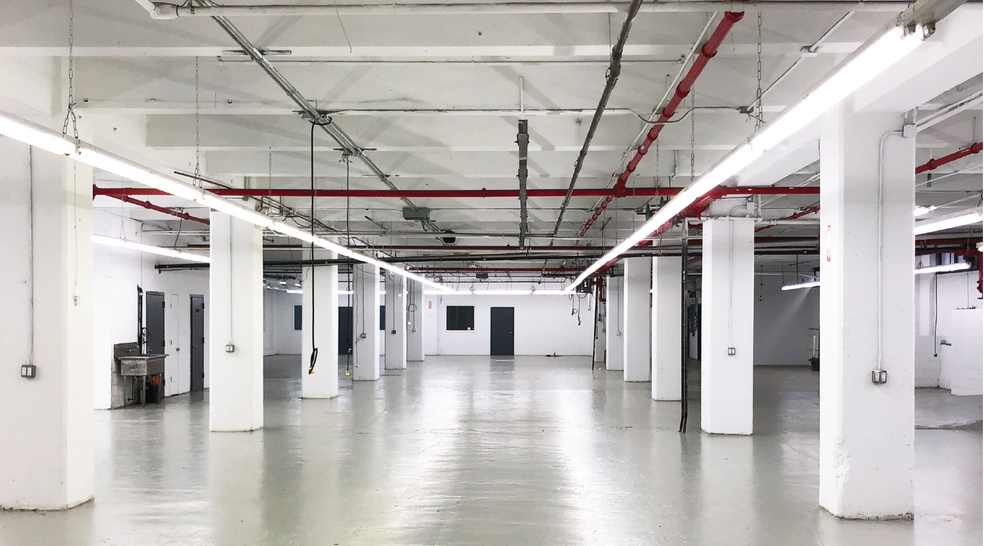 More Photos Of 2121 41st Ave, Long Island City Light Distribution For Lease