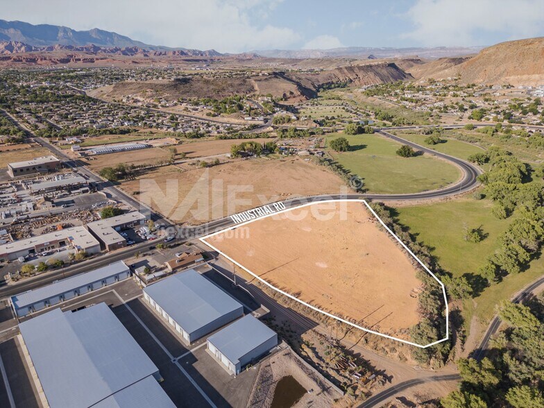 More Photos Of 98 Industrial Road, Washington Land For Sale