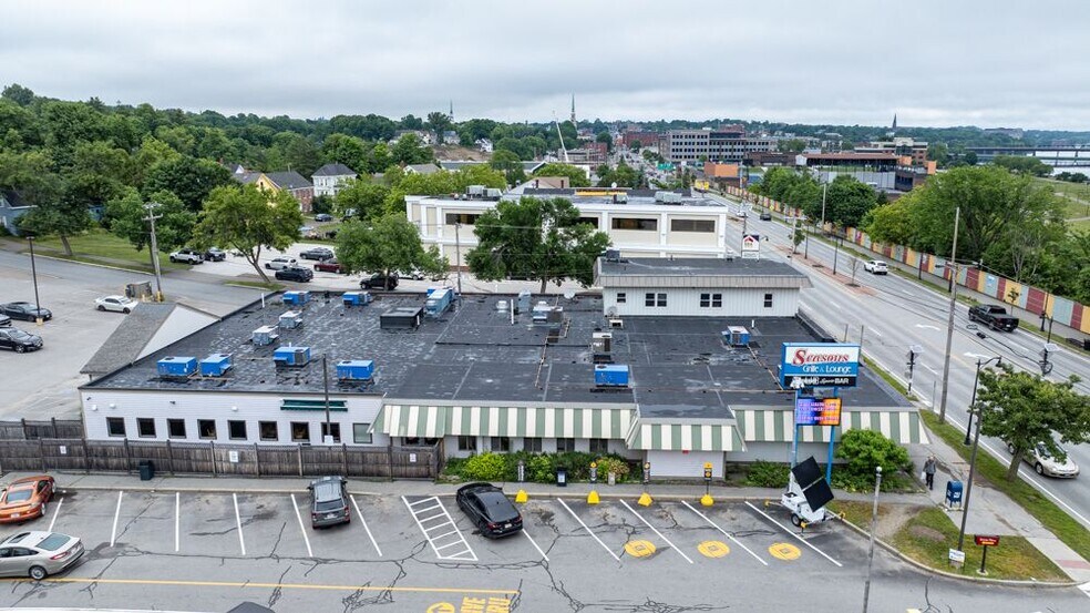 More Photos Of 427 Main St, Bangor Restaurant For Sale