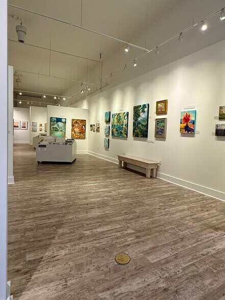 More Photos Of 22 Campbell Ave SE, Roanoke Storefront Retail Residential For Lease