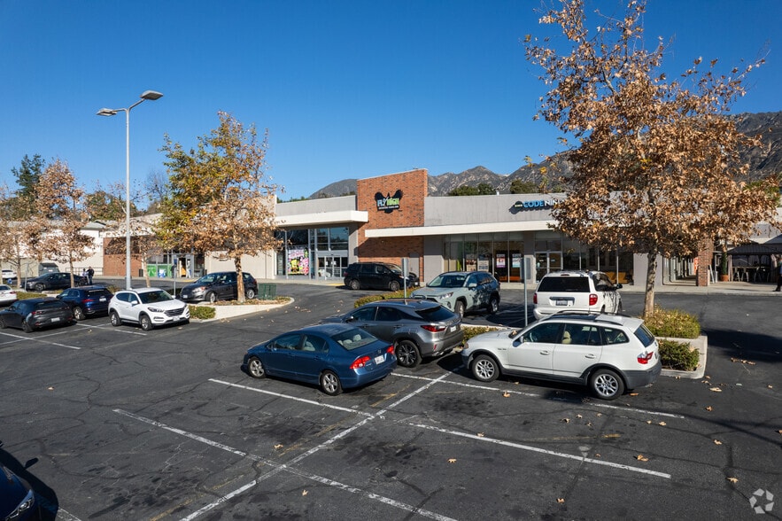 More Photos Of 735-763 E Altadena Dr, Altadena Freestanding For Lease