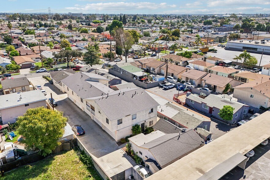 More Photos Of 6921 Sherman Way, Bell Multifamily For Sale