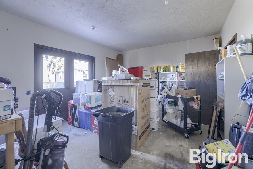 More Photos Of 130 S 5th St, Hebron Apartments For Sale