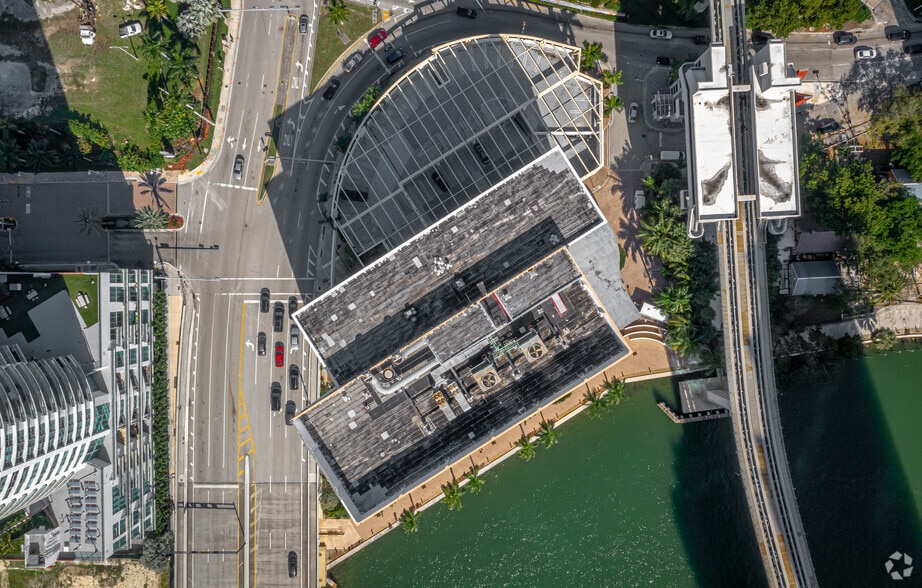 More Photos Of 333 S Miami Ave, Miami Office For Lease