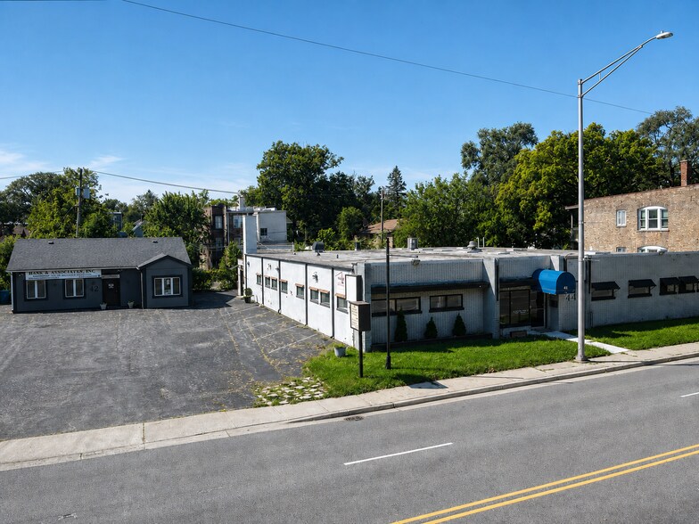 More Photos Of 44 W Lincoln Hwy, Chicago Heights Office For Lease