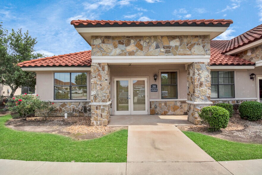More Photos Of 4502 Riverstone Blvd, Missouri City Medical For Lease