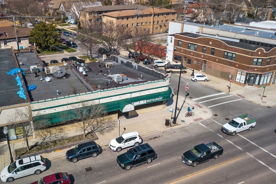 More Photos Of 7150-7160 W Grand Ave, Chicago Storefront For Sale