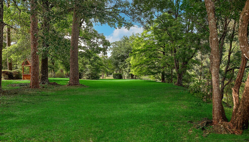 More Photos Of 15598 Bedford Ln, Conroe Specialty For Sale