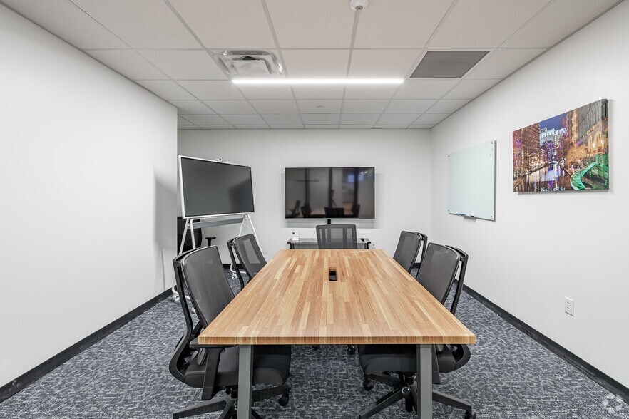 Photo of 14th Floor Ste 