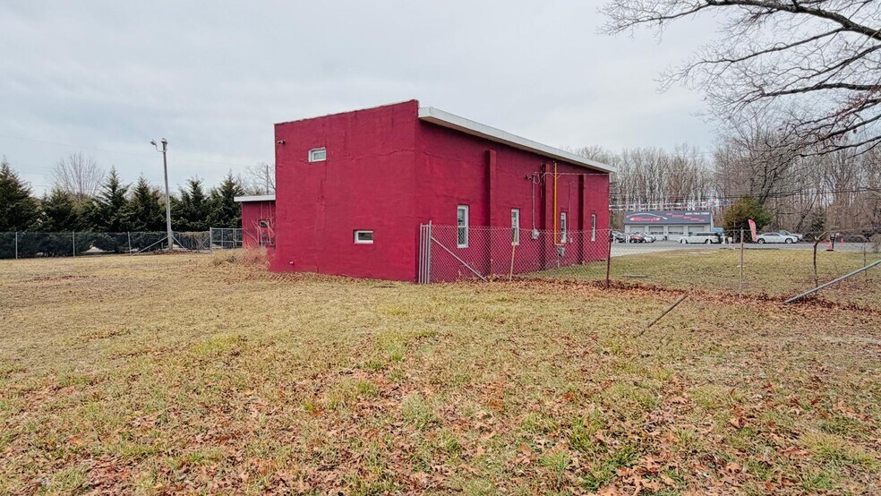 More Photos Of 320 White Horse Pike, Hammonton Warehouse For Sale