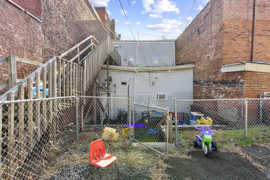 More Photos Of 705 E Warrington Ave, Pittsburgh Office Residential For Sale