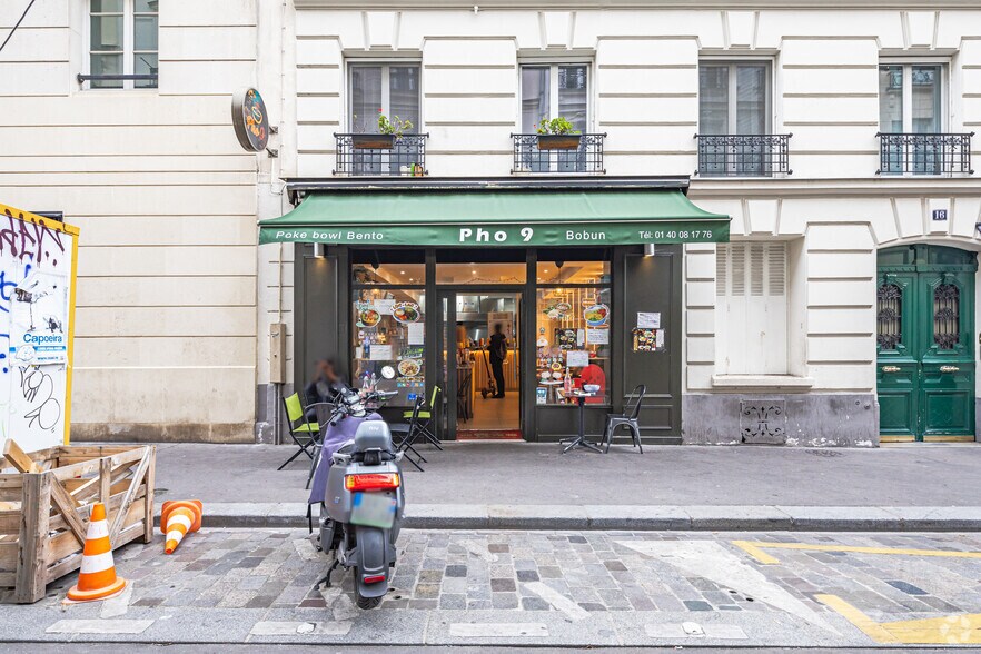 More Photos Of 16 Rue Joubert, Paris Office For Sale