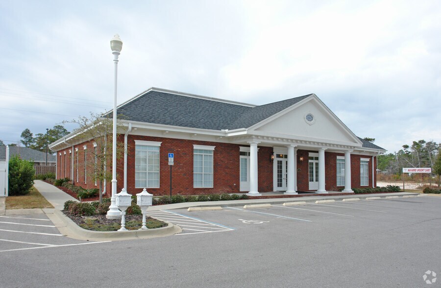 Primary Photo Of 2053 Fountain Professional Ct, Navarre Medical For Sale