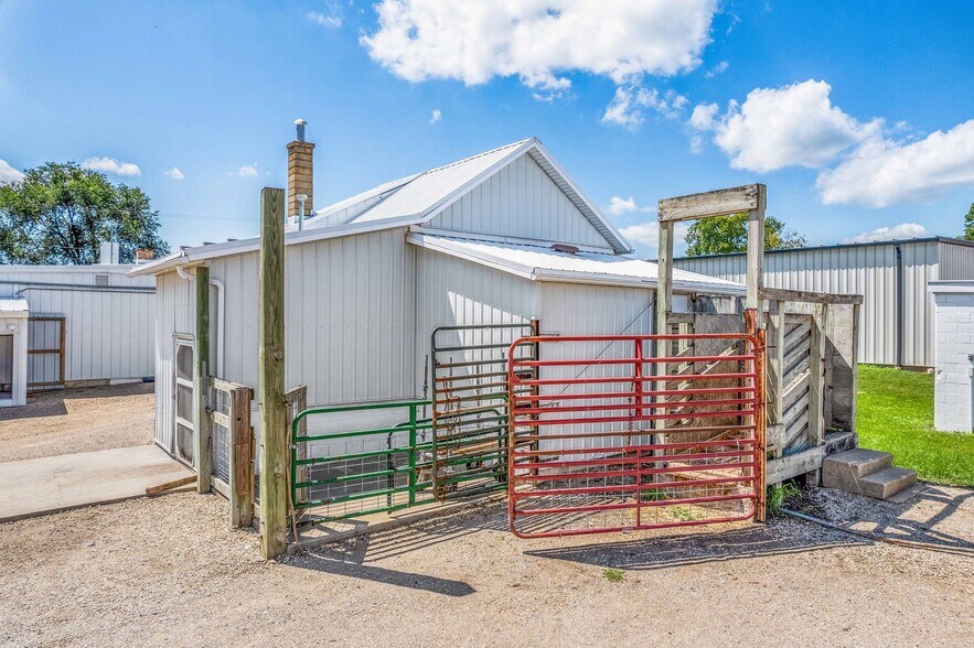 More Photos Of 101 S East St, Earlville Specialty For Sale