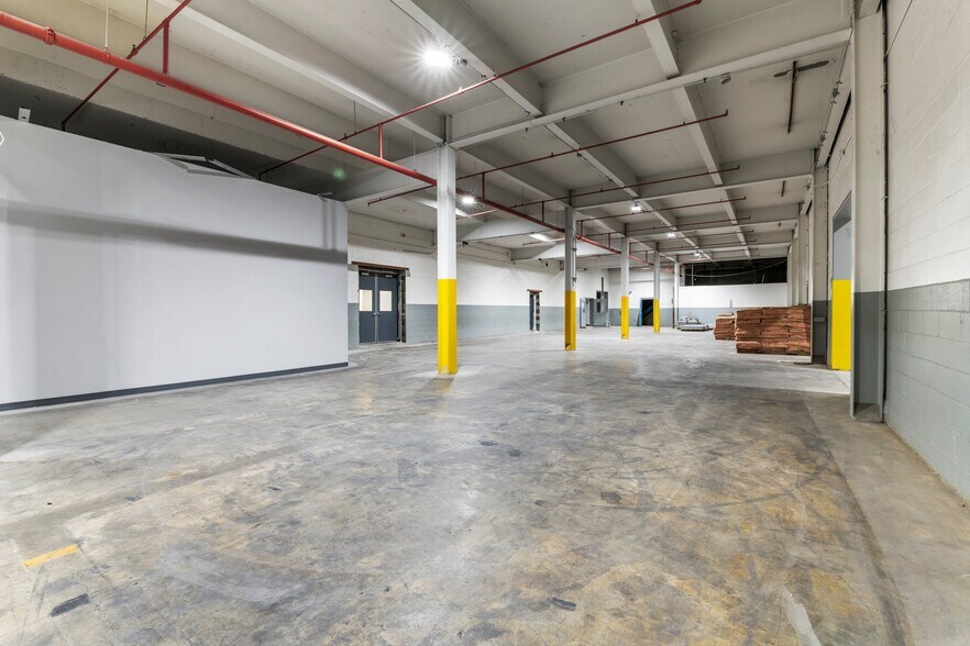 More Photos Of 327 Lewis St, Oxford Coworking Space