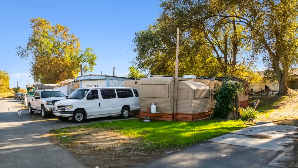 More Photos Of 6993 SE Road U, Warden Manufactured Housing Mobile Home Park For Sale
