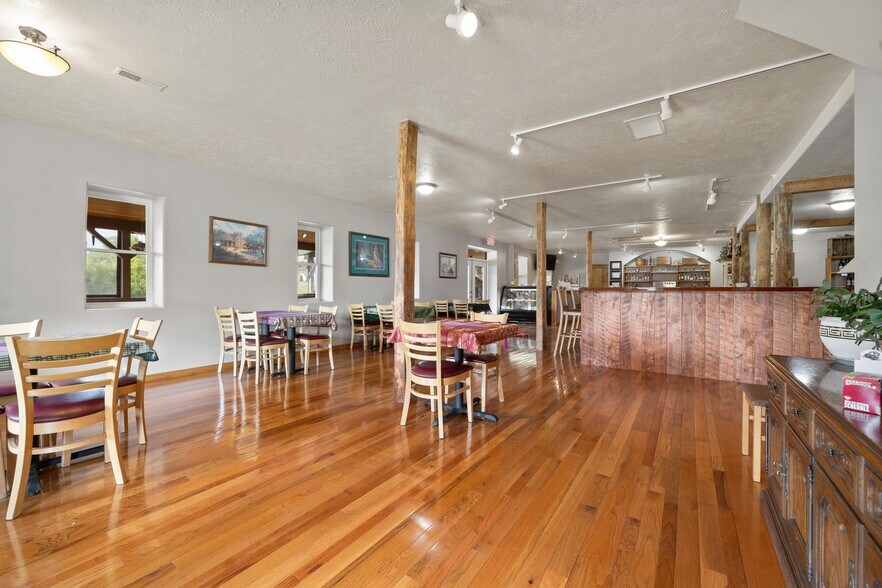 More Photos Of 5046 S West Bay Shore Dr, Suttons Bay Storefront Retail Residential For Sale