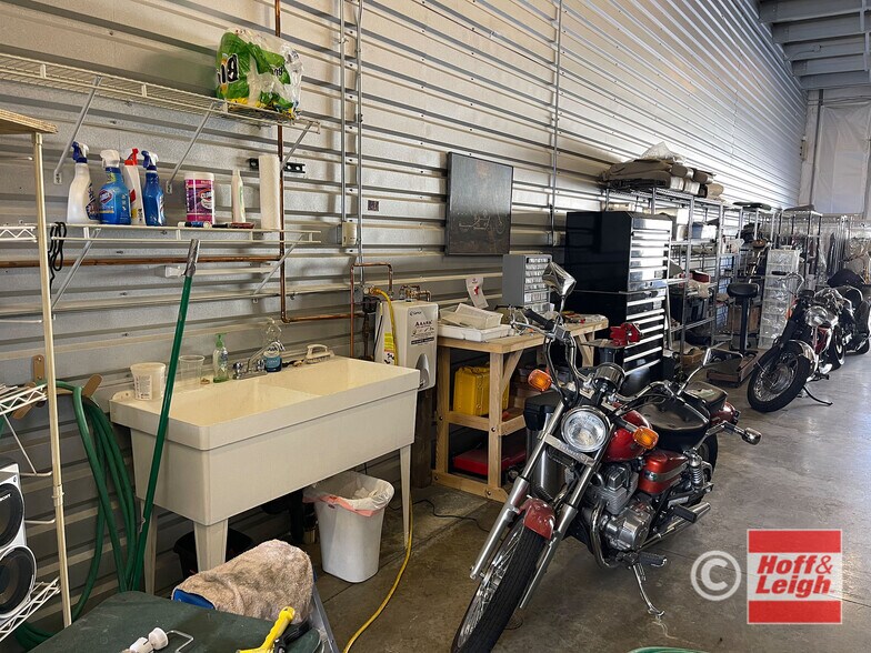 More Photos Of 9345 Commerce Center St, Highlands Ranch Warehouse For Sale