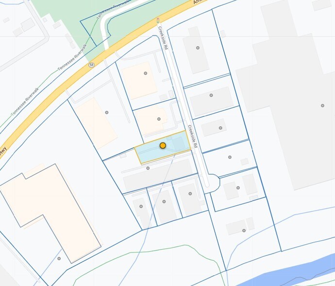 More Photos Of 900 Creekside Rd, Chattanooga Light Distribution For Sale