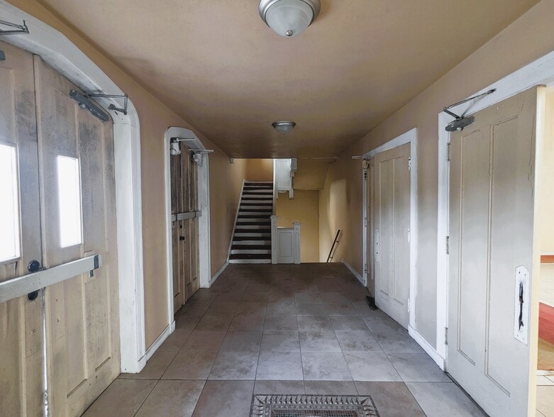 More Photos Of 1180 Washington Blvd, Beaumont Religious Facility For Sale