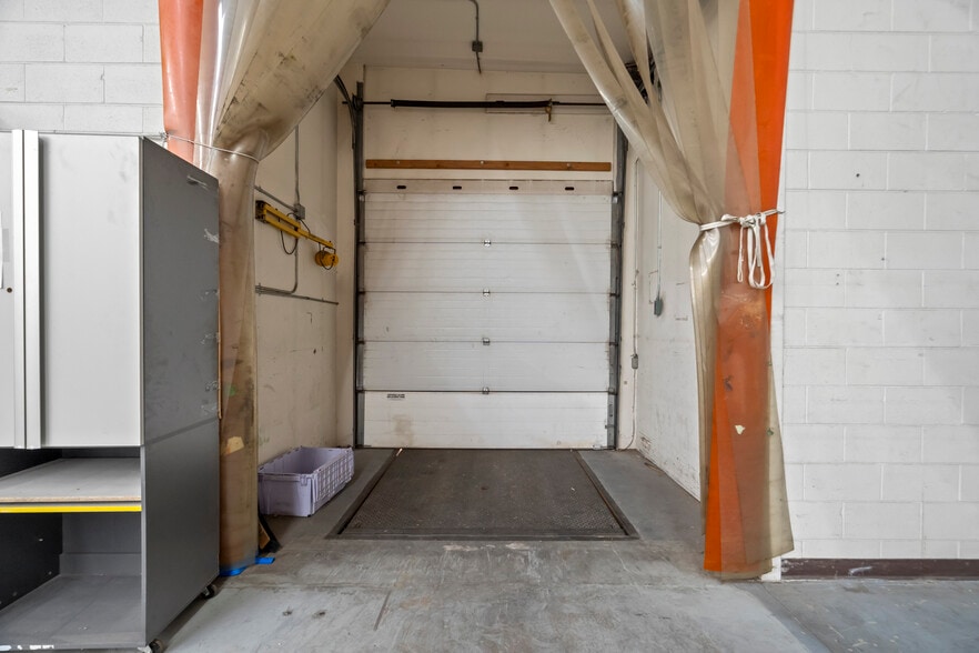 More Photos Of 4985 N 30th St, Colorado Springs Manufacturing For Sale