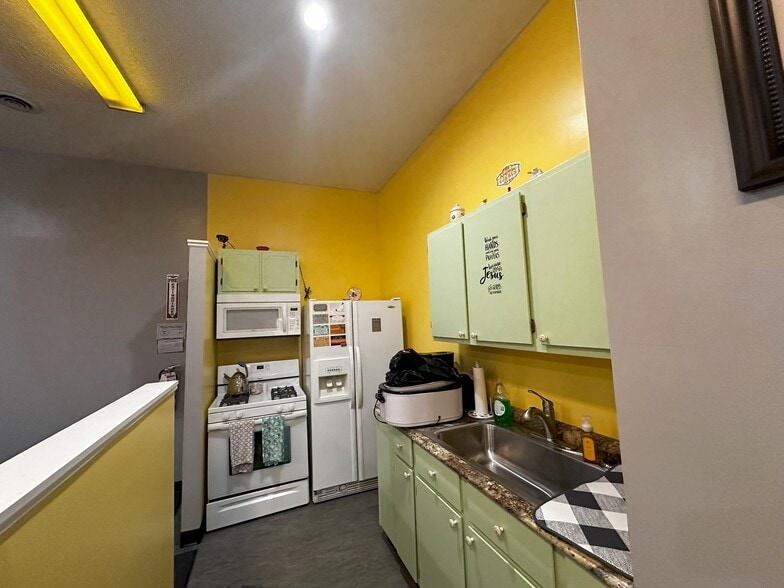 More Photos Of 1653 Parsons Ave, Columbus Religious Facility For Sale