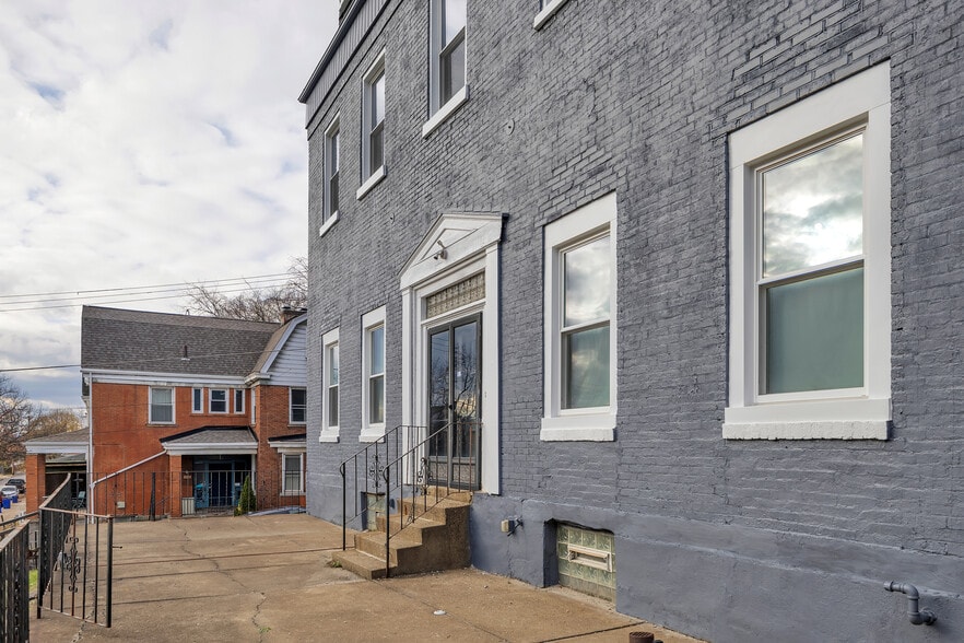 More Photos Of 5433 Broad St, Pittsburgh Assisted Living For Sale